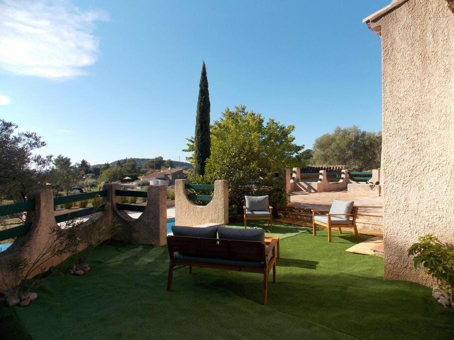Villa Sampa Le Beausset Bagian luar foto