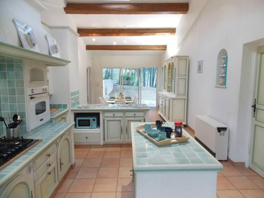 Villa Sampa Le Beausset Bagian luar foto